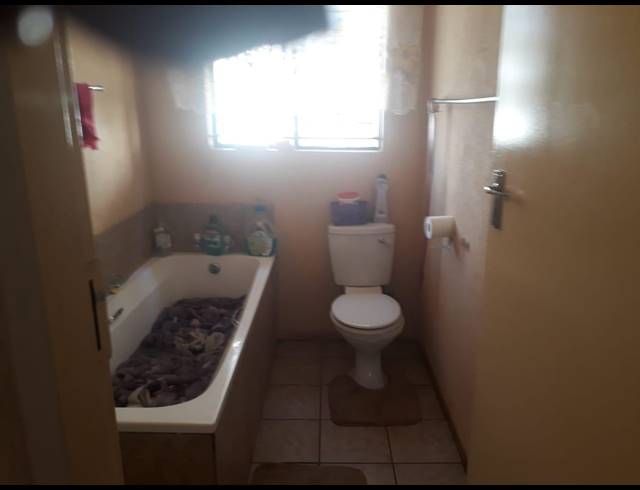 3 BEDROOM HOUSE SOLD IN THE ORCHARDS